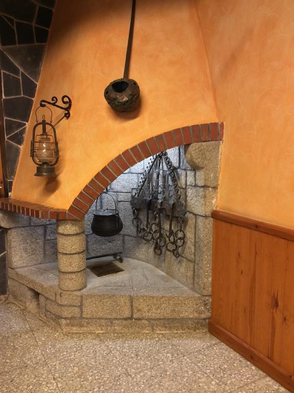 Hotel La Ribera Ribera de Cardós Zewnętrze zdjęcie