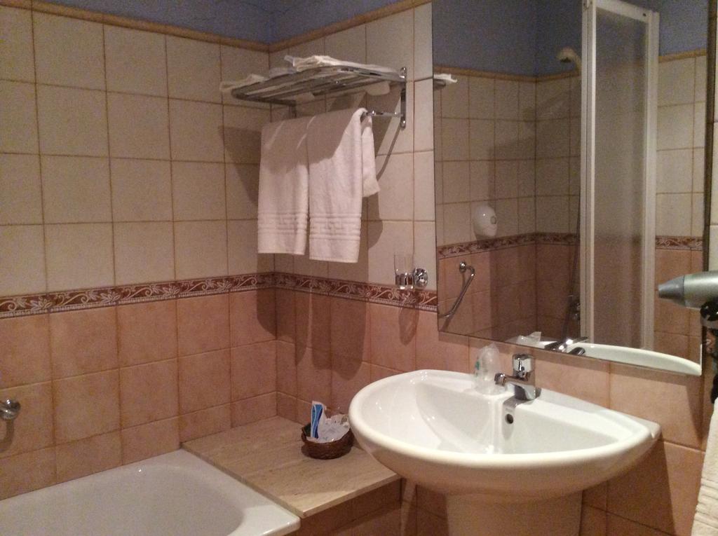 Hotel La Ribera Ribera de Cardós Pokój zdjęcie
