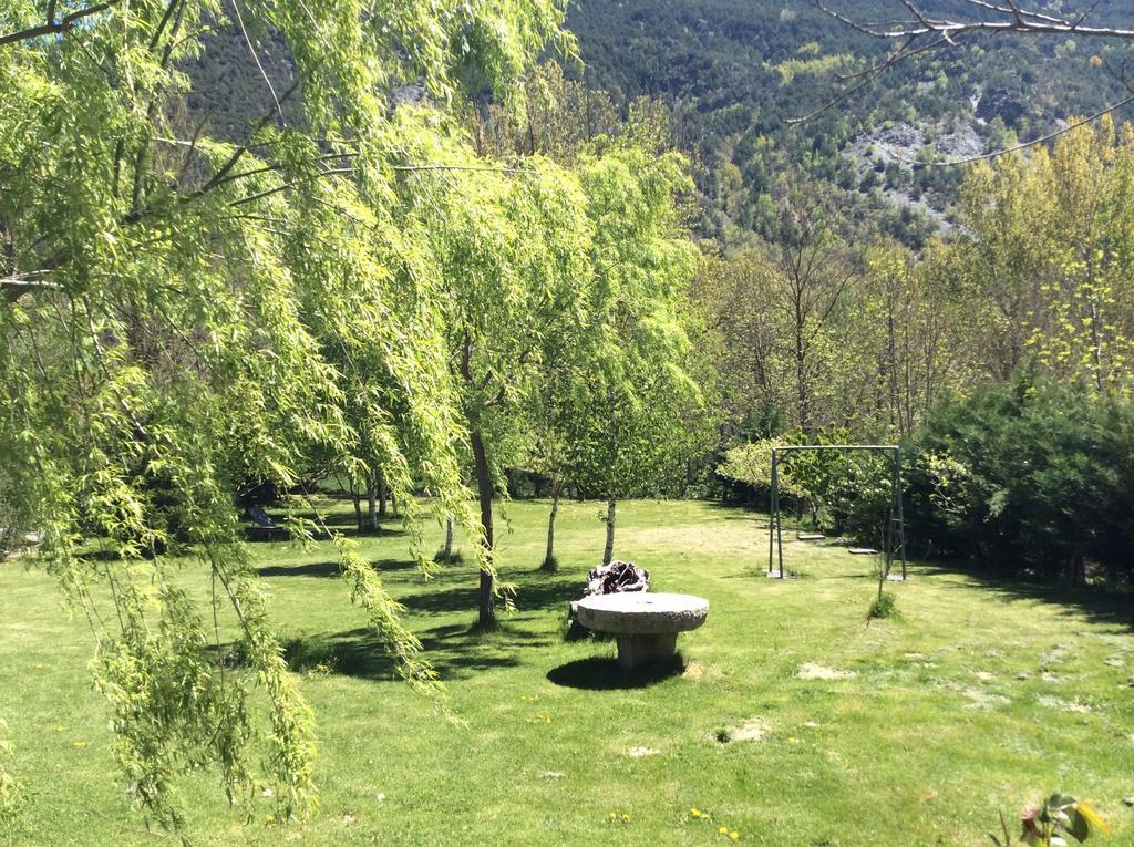 Hotel La Ribera Ribera de Cardós Zewnętrze zdjęcie