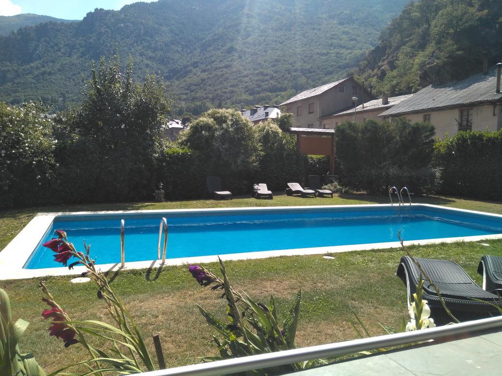 Hotel La Ribera Ribera de Cardós Zewnętrze zdjęcie